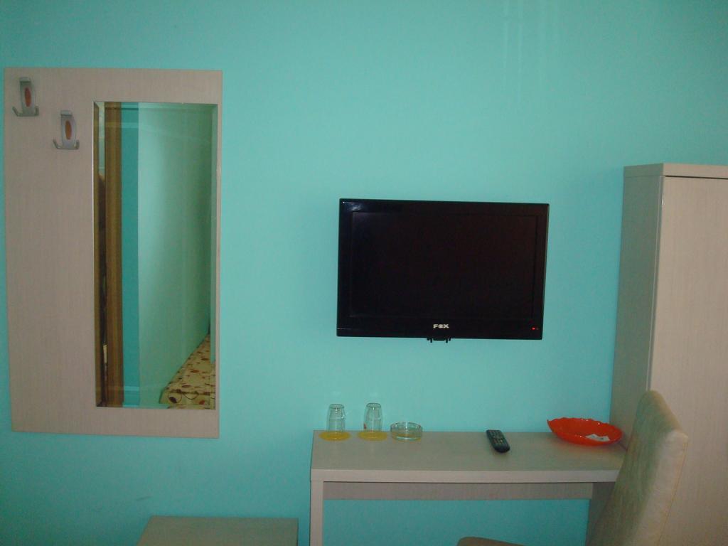 Linda Bed And Breakfast นิส ห้อง รูปภาพ